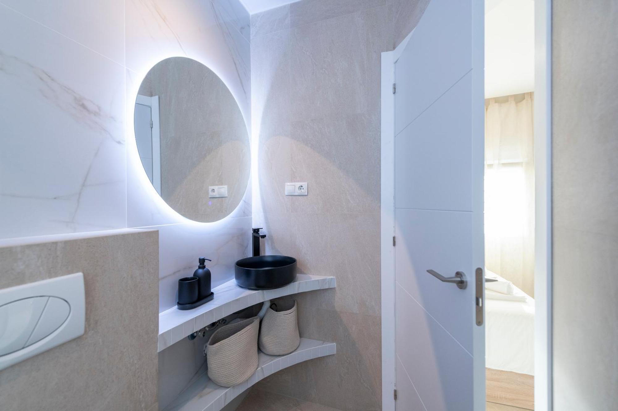 Апартаменты Malaga Boutique V.V Luxury Jacuzzy Экстерьер фото