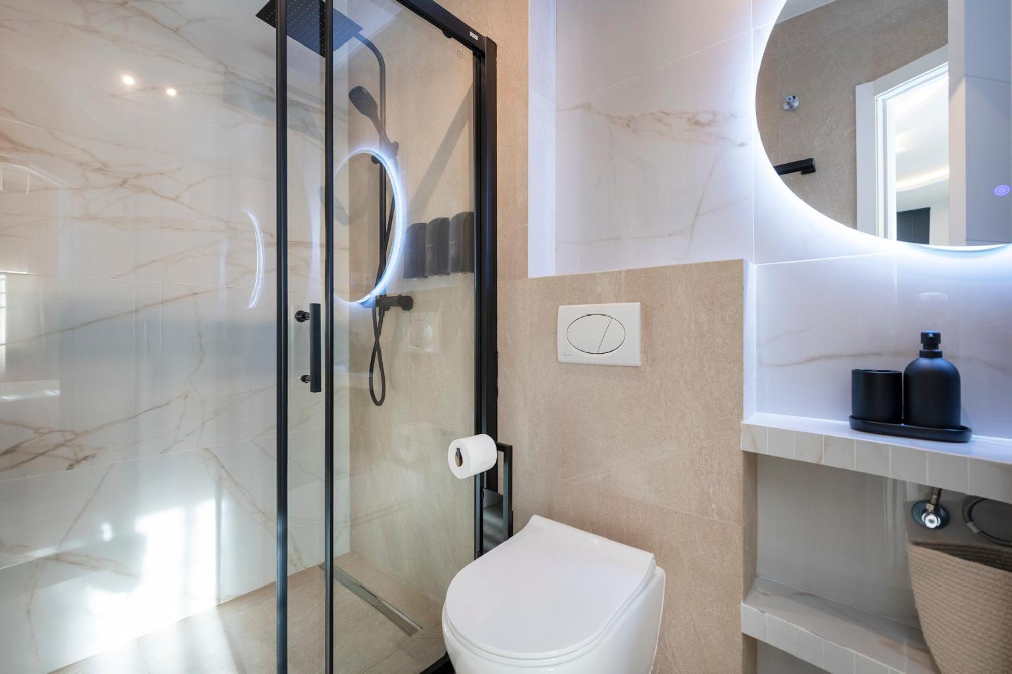 Апартаменты Malaga Boutique V.V Luxury Jacuzzy Экстерьер фото